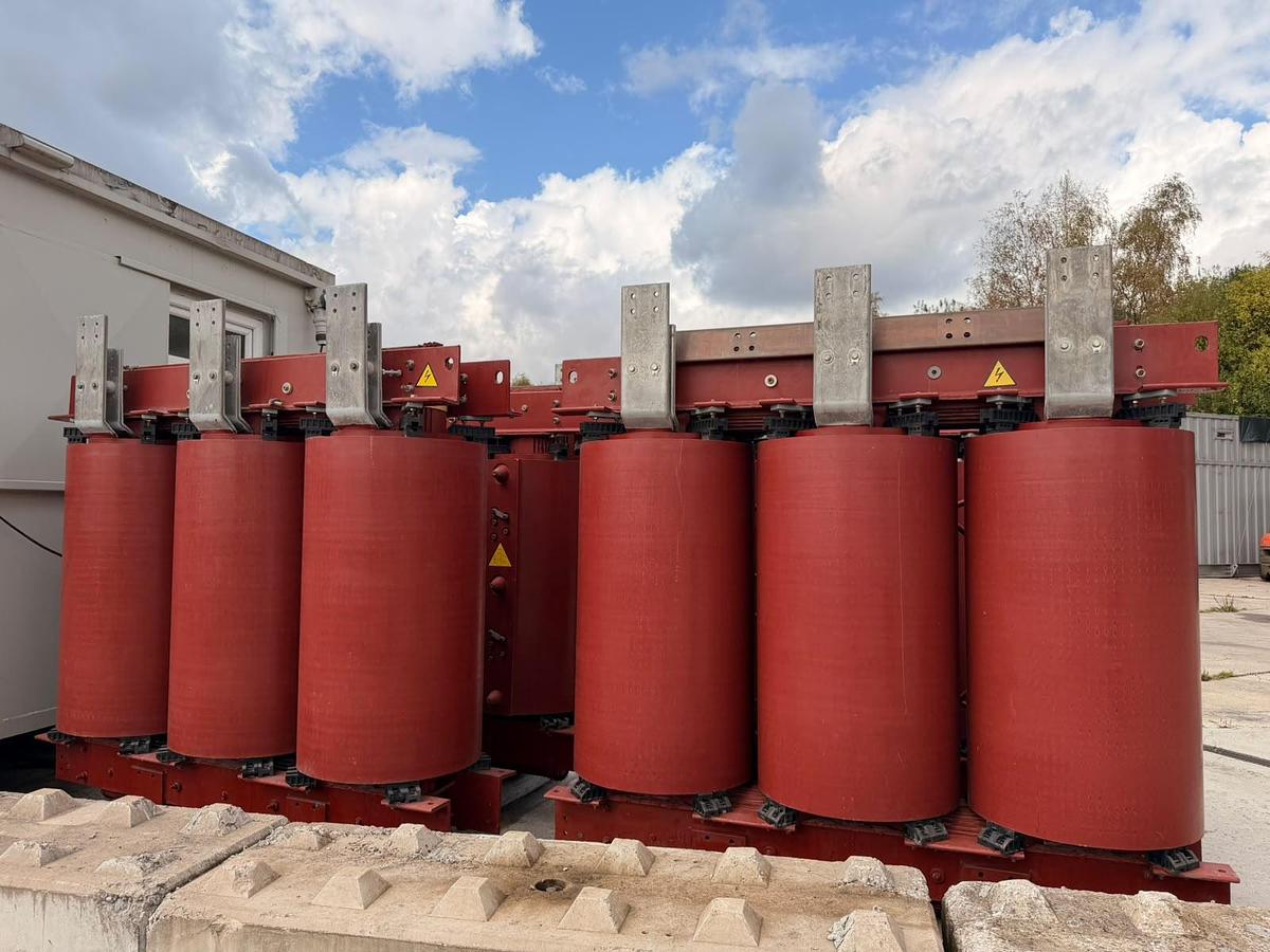 Used 1996 France Transfo TRIHAL 2.5 / 3.5 MVA Cast Resin Transformer 11–15 kV / 433 V