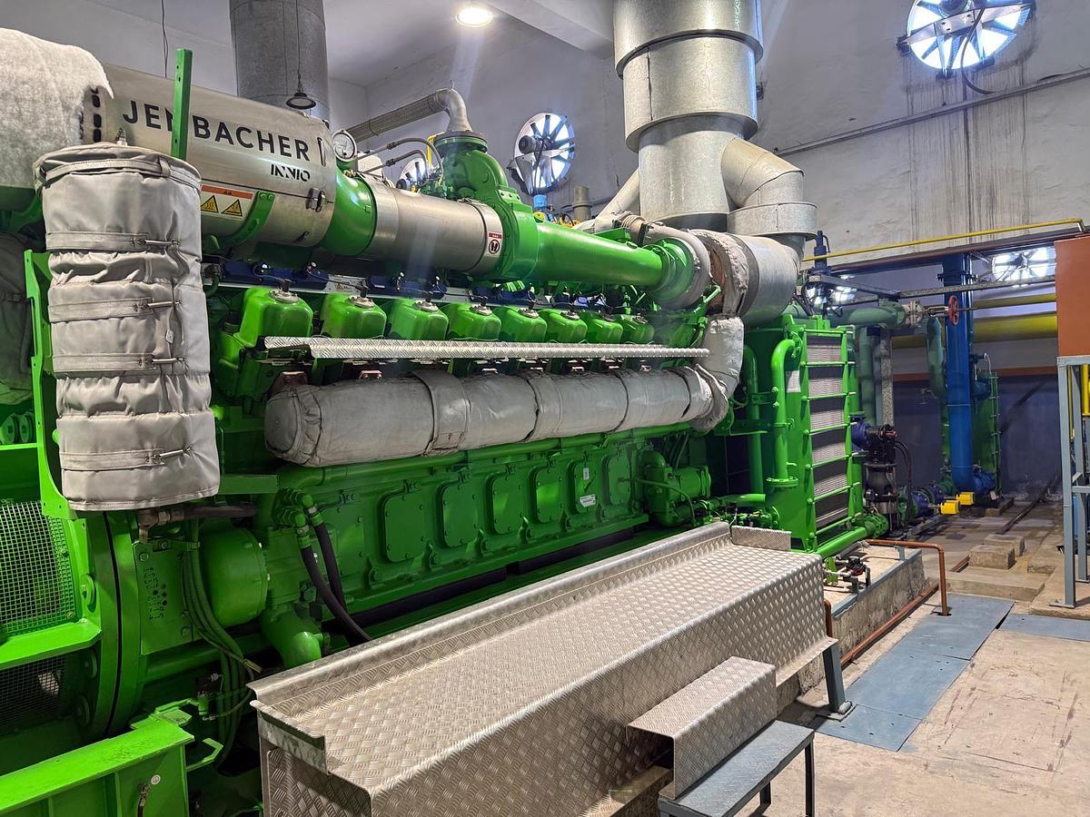 Used 2022 Jenbacher INNO 2 x J616 GS-J101 Natural Gas Generating Set 2.7MW Very Low Hours