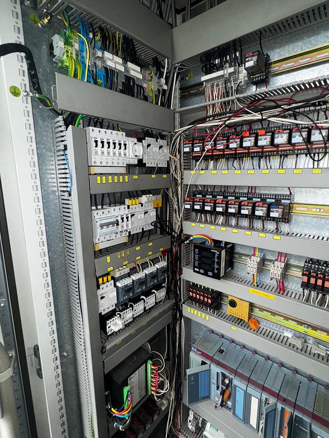 Used 1999 GE - Jenbacher 320 Containerized Genset - 1095kW