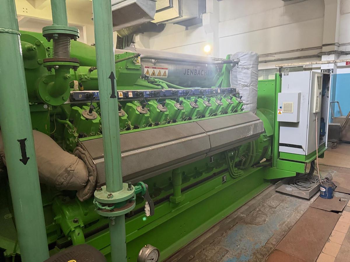Used 2021 Jenbacher 1500 kW Gas Generating Set Jenbacher J420 GS-B05