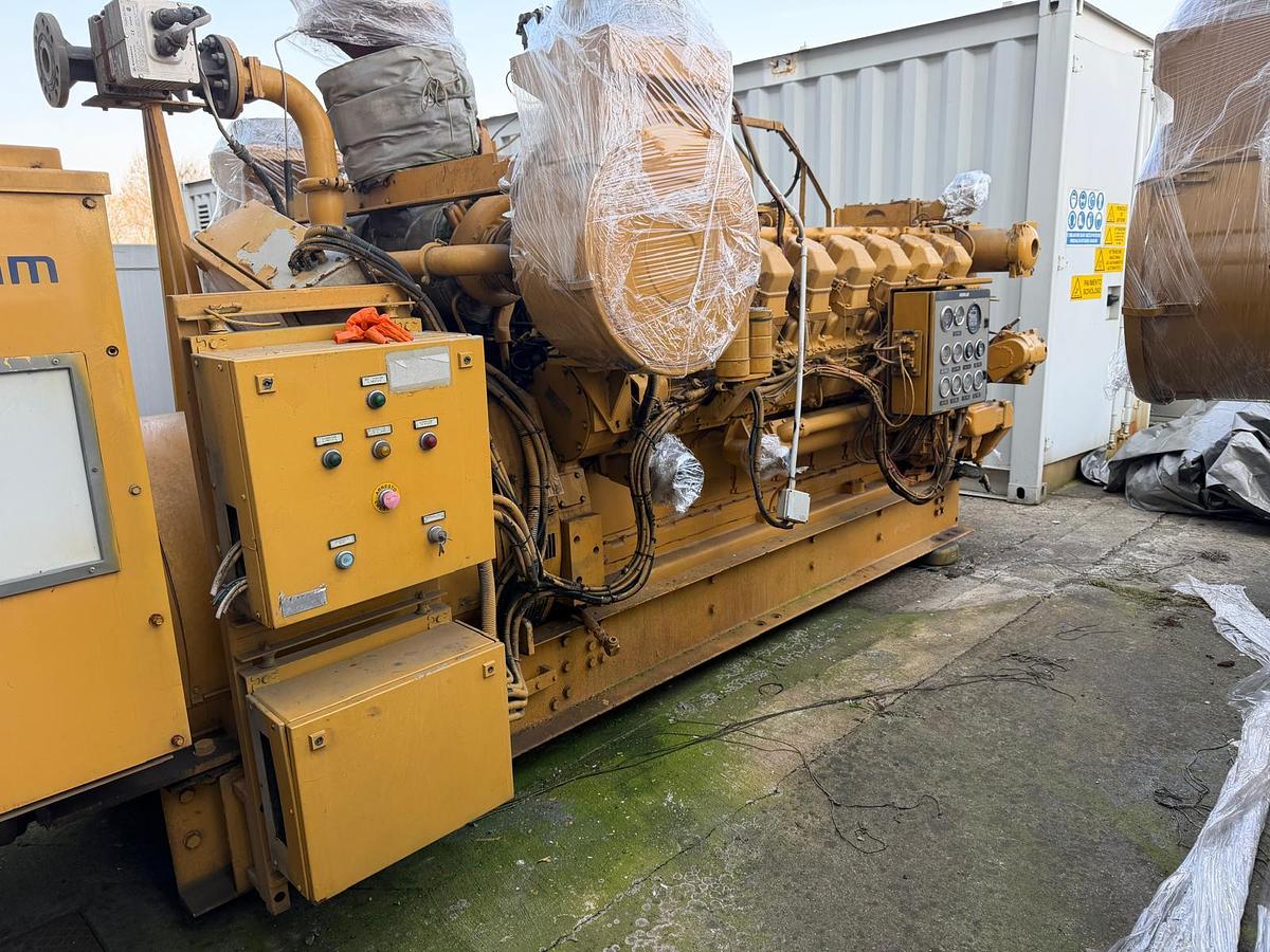 Used 2001 Caterpillar G3516A 1 MW Output Gas Generating Set