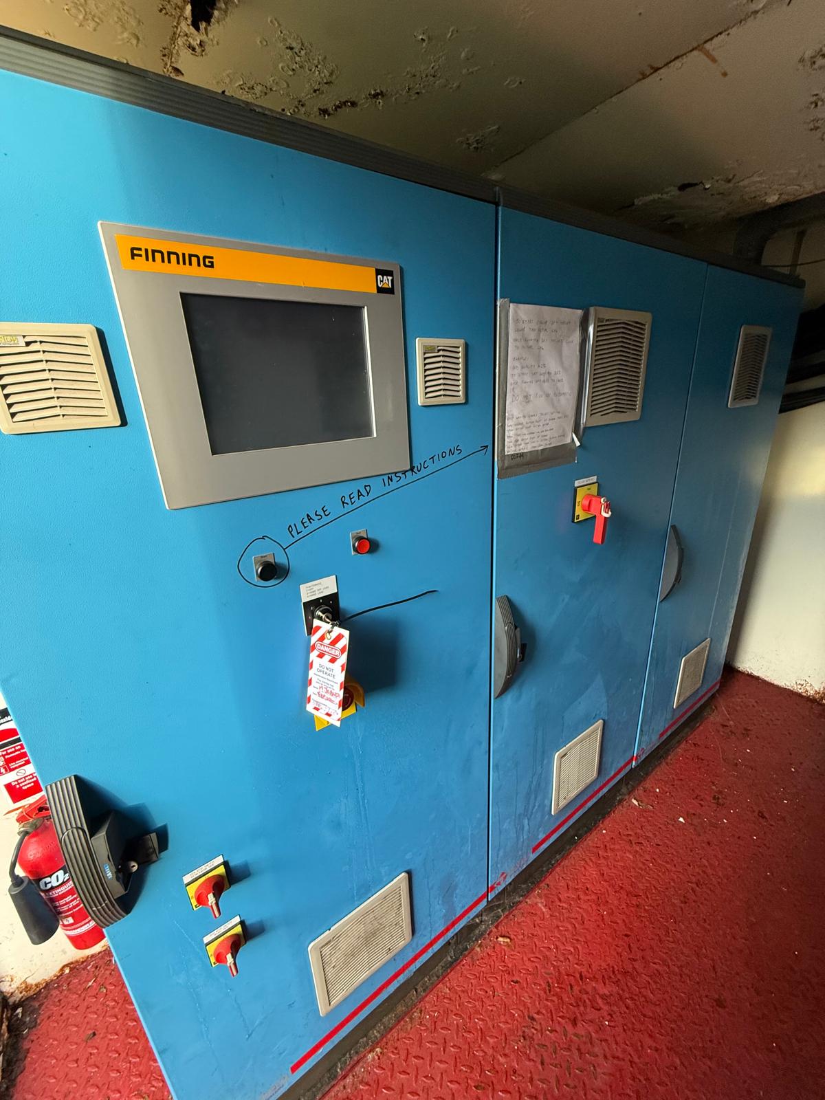 Used 2006 Caterpillar 1100 kW Gas Generating Set 3516B