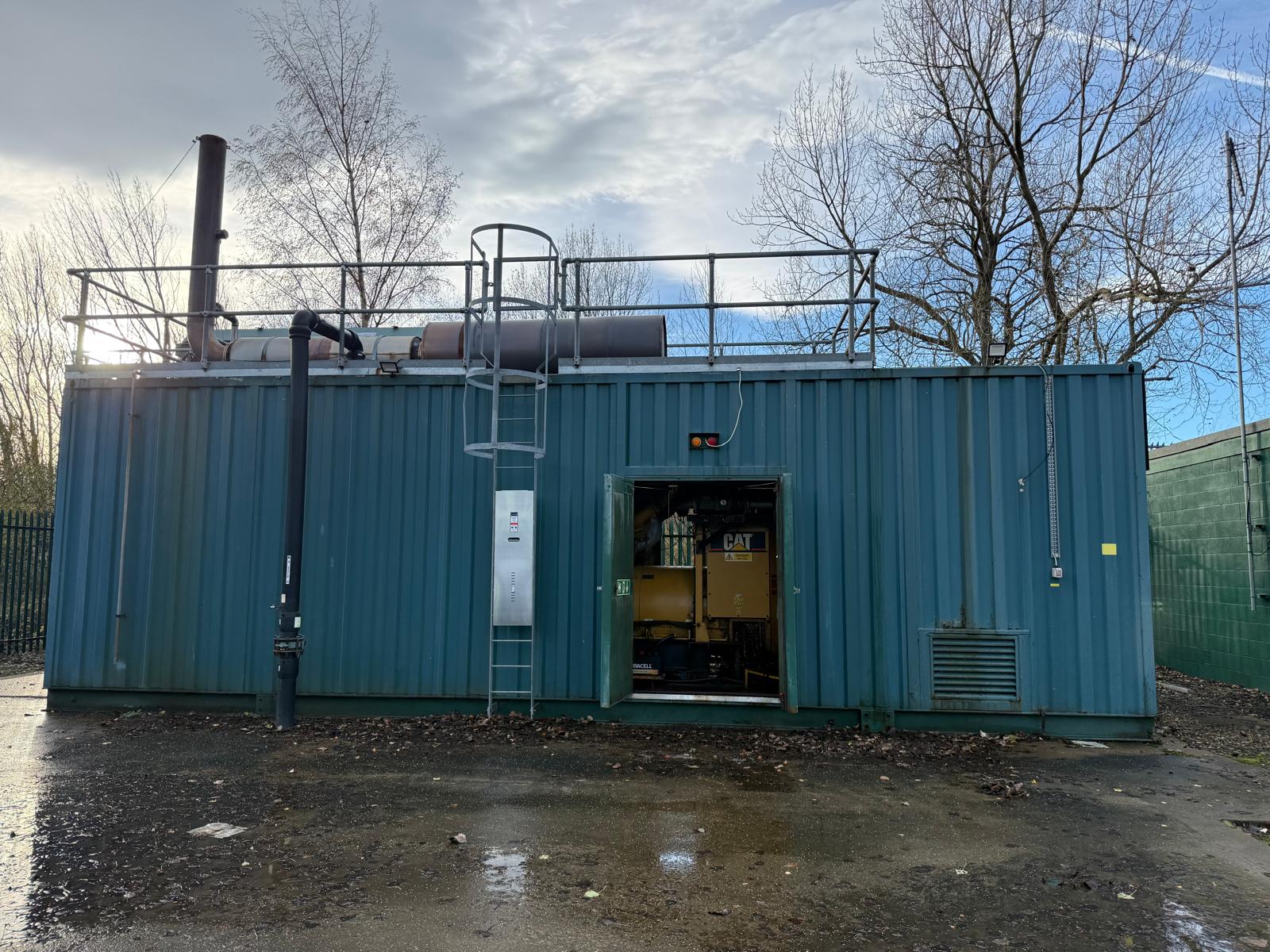 Used 2006 Caterpillar 1100 kW Gas Generating Set 3516B