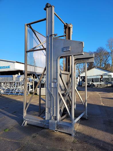 Used Wywrotnica skrzynio-palet z bunkrem zasypowym firma "Dodman"