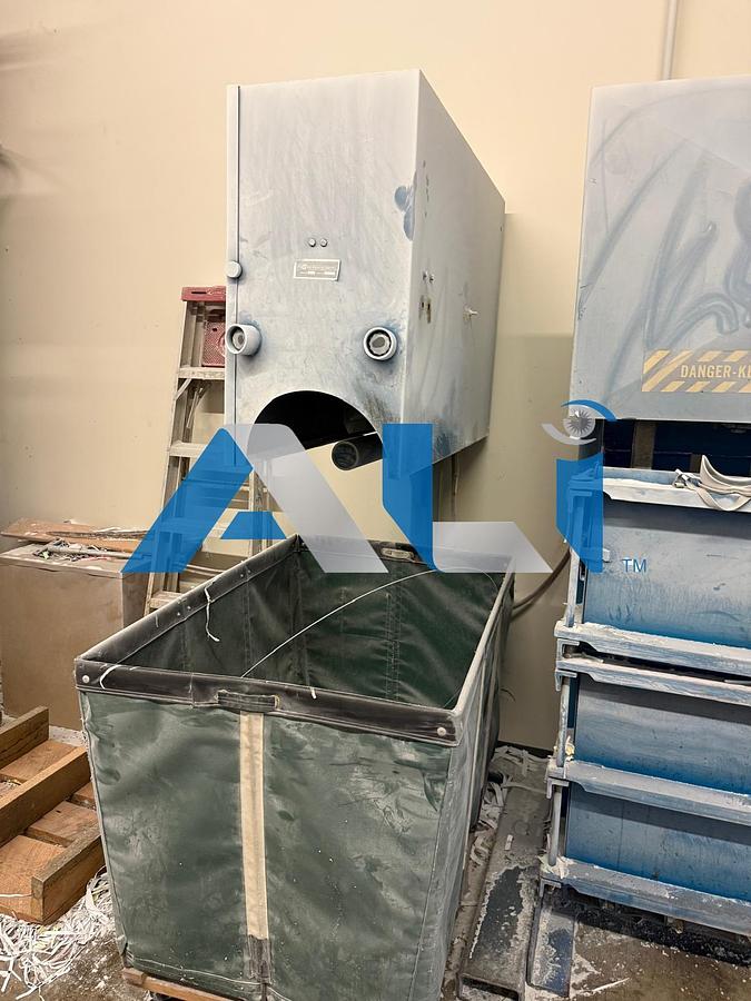 Used American Baler (Vertical)