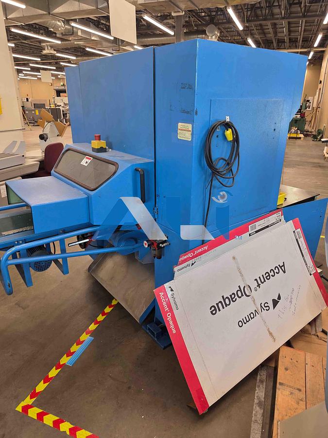 Used 2000 Vijuk Hydromat SLIIIM-900 3 Knife Trimmer