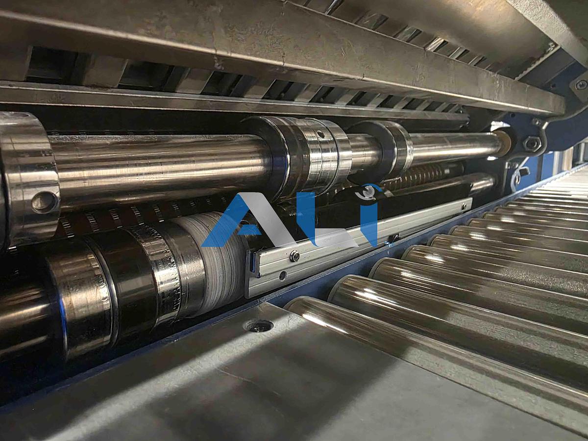 Used 2004 MBO B21 Continuous Feed Folder with Right Angle