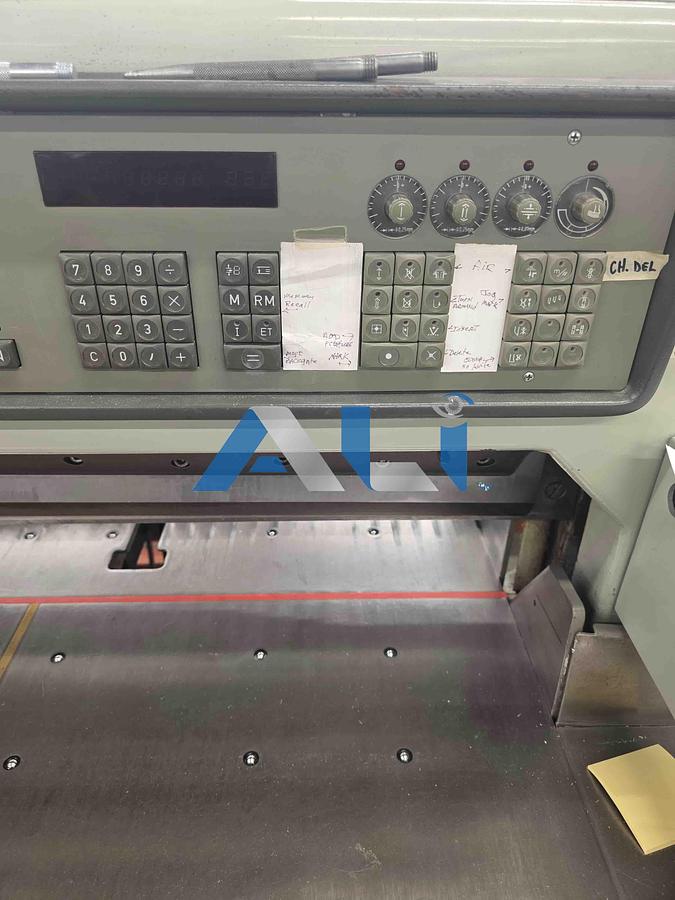 Used 1984 Polar 92EMC 36" Paper Cutter