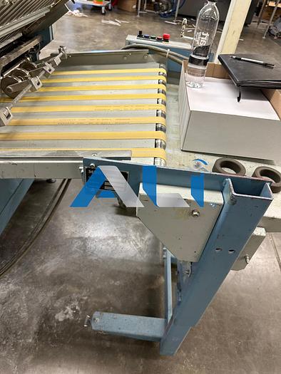 Used 1993 MBO B26 444 with HHS Glue System and main unit has segmented roller