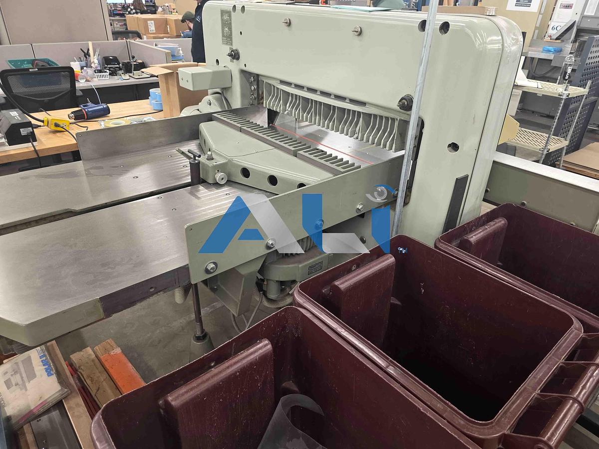 Used 1984 Polar 92EMC 36" Paper Cutter