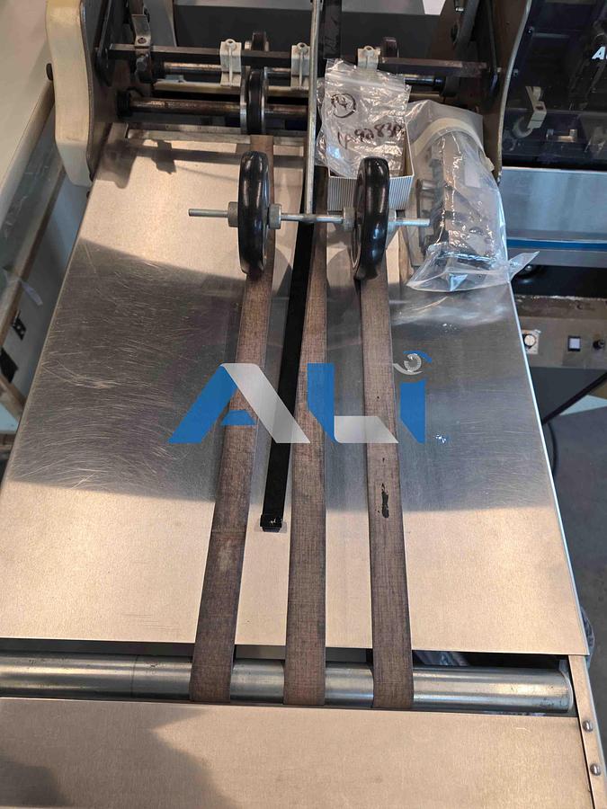 Used 1987 Rosback 201A Stitcher