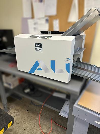 Used Dunlop DF1300 Table Top Folder