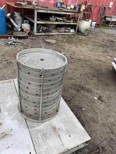 Used Used Sparkler Filters Inc. 304 stainless steel horizontal plate filter 18-S-23