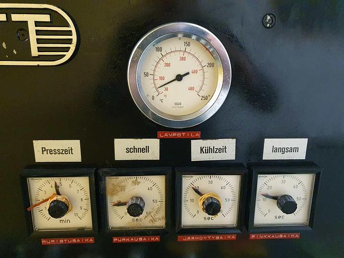 Used 1976 Ott Germany Ott Throughfeed Press D99-280