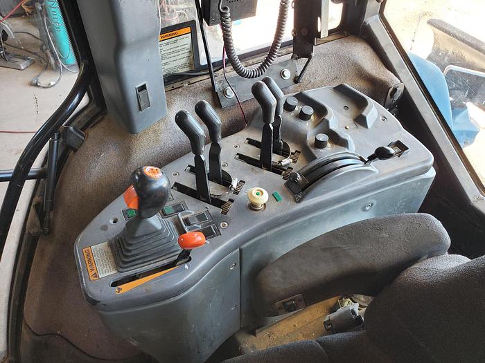 Used 1995 Ford 8870 Tractor