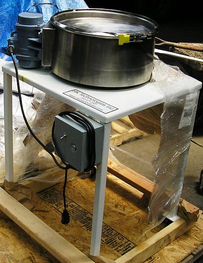 HKC Series 17” Screener