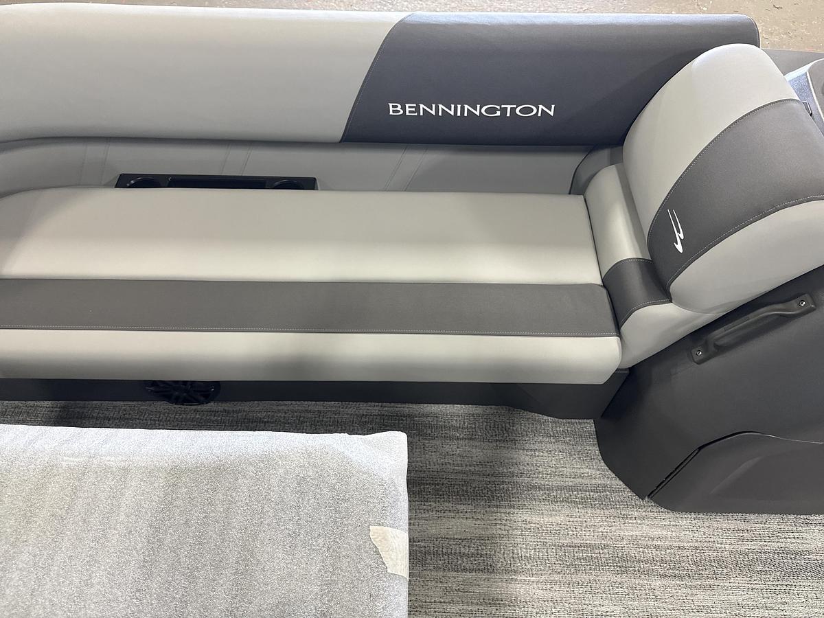 2027 Bennington 21SSB