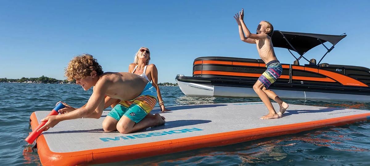 2026 Bennington R Line