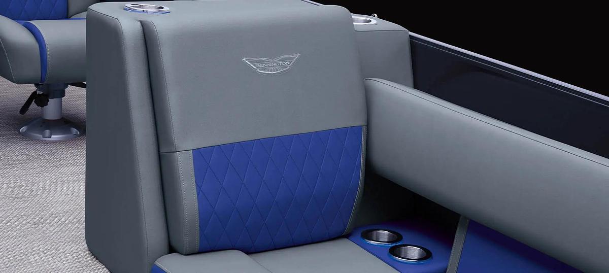 2026 Bennington L Bowrider Line