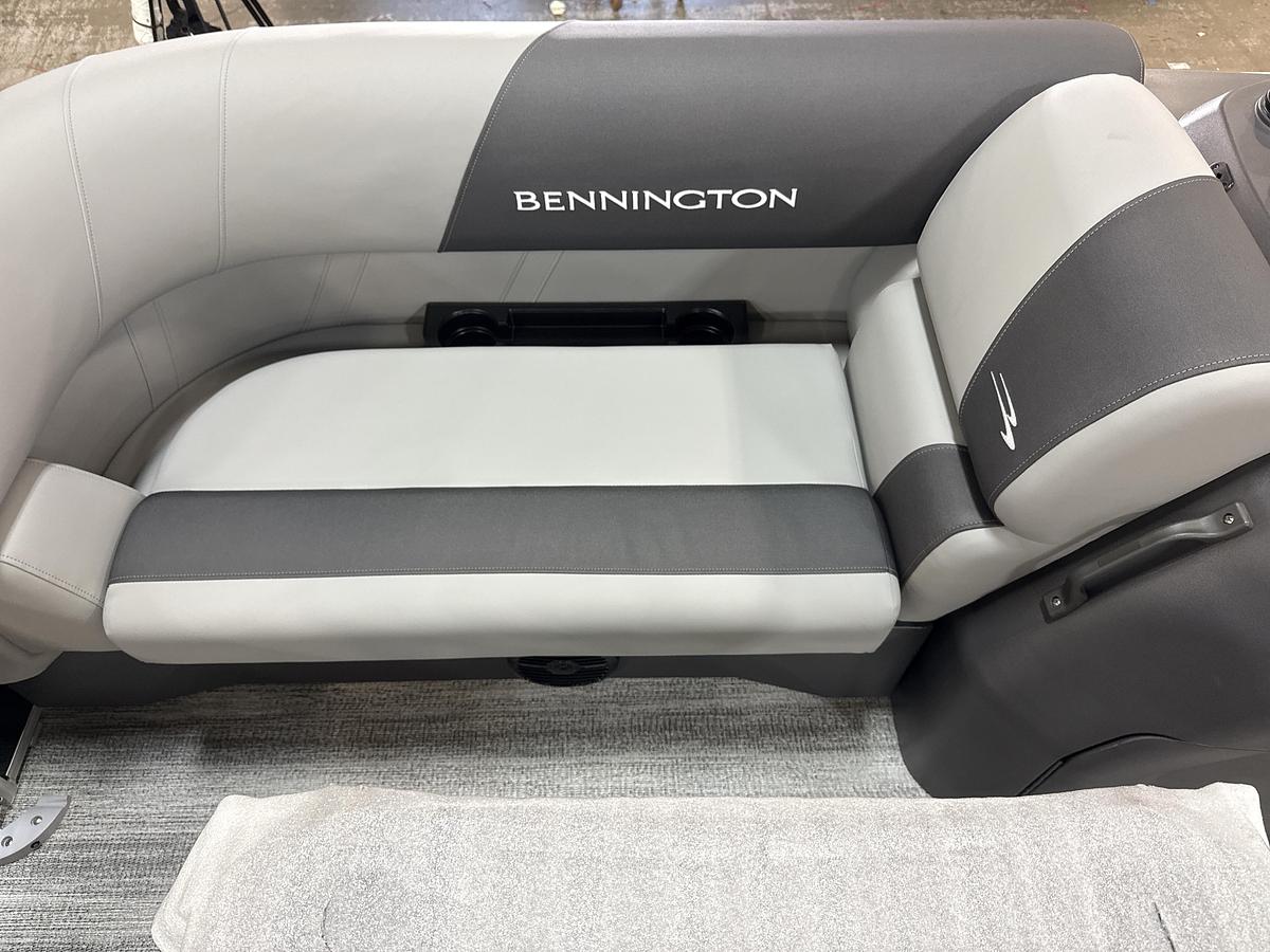 2027 Bennington 20SSB
