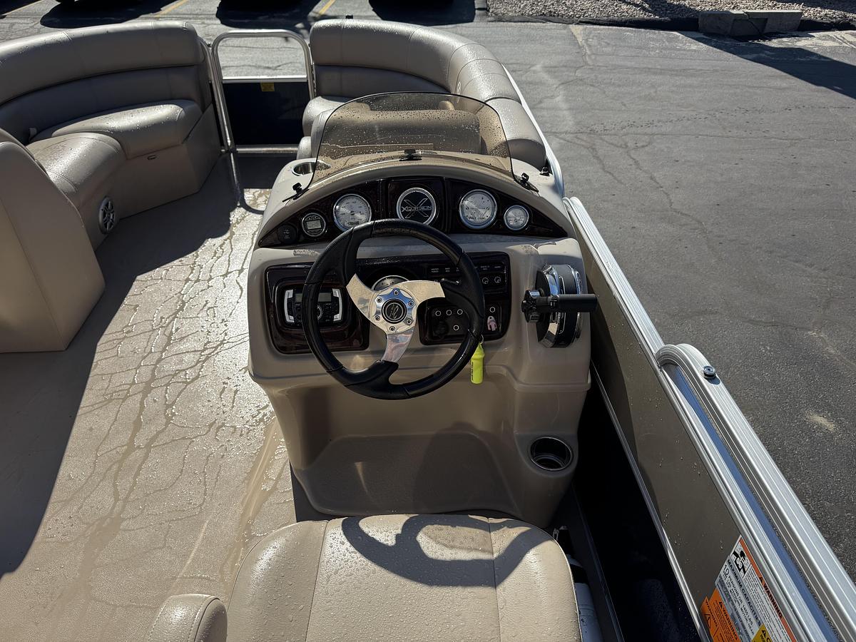 Used 2015 Xcursion 21 Cruise