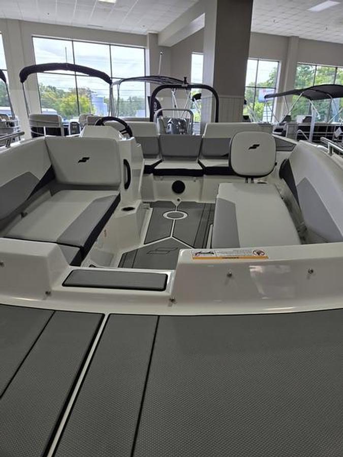 2026 Starcraft Marine SV OB 16 OB