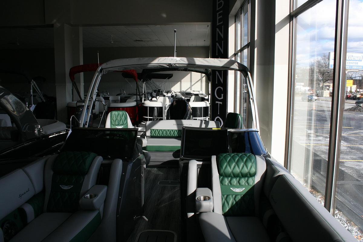 2026 Bennington 25QSBWSF