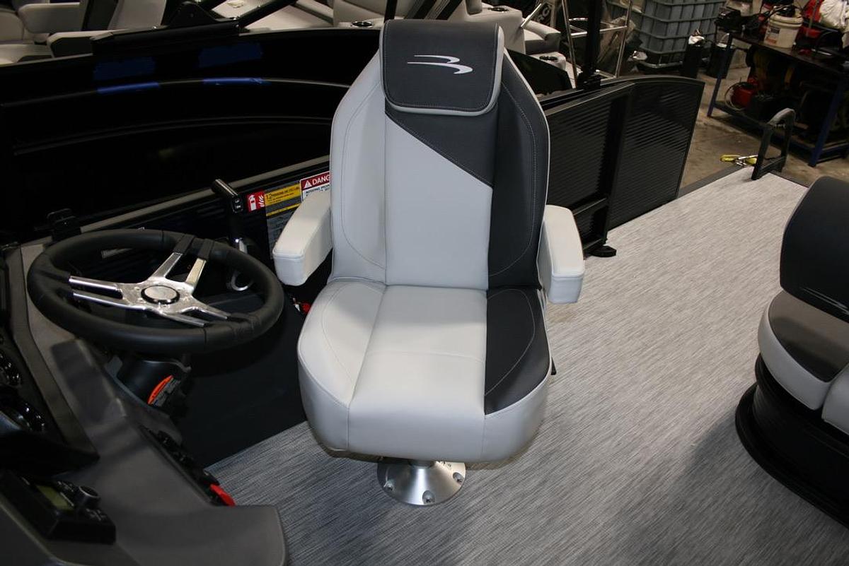 2026 Bennington 22SSBSE