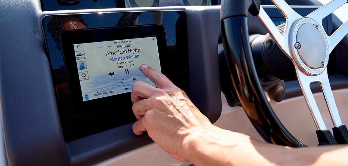 2026 Bennington LX Sport Line