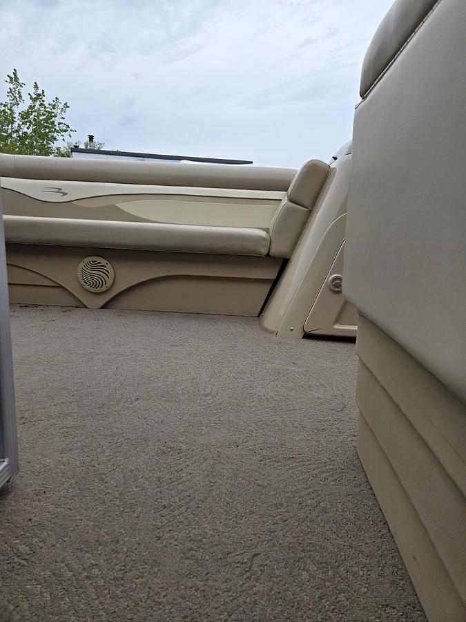 Used 2012 Bennington 20SL