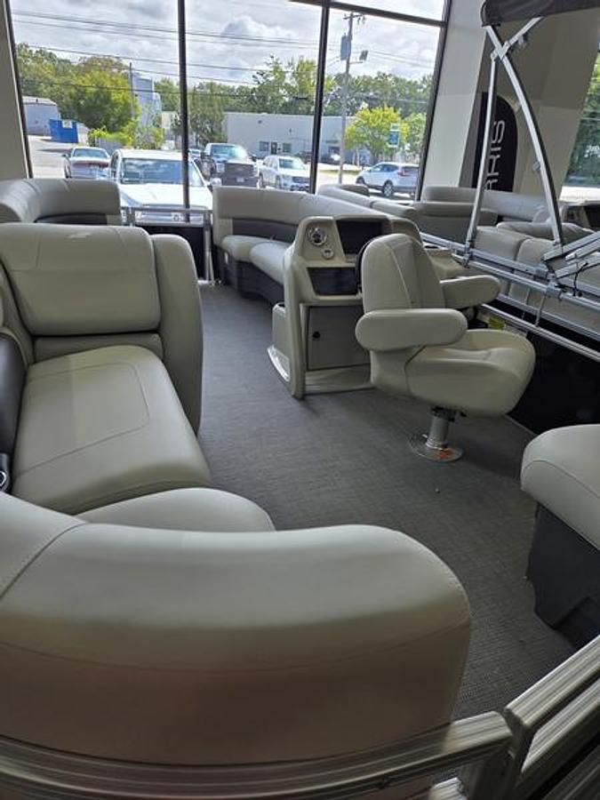 2026 Starcraft Marine LX 18 R