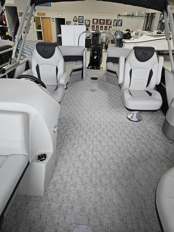 2026 South Bay 220RS LE Rear Seating 25"