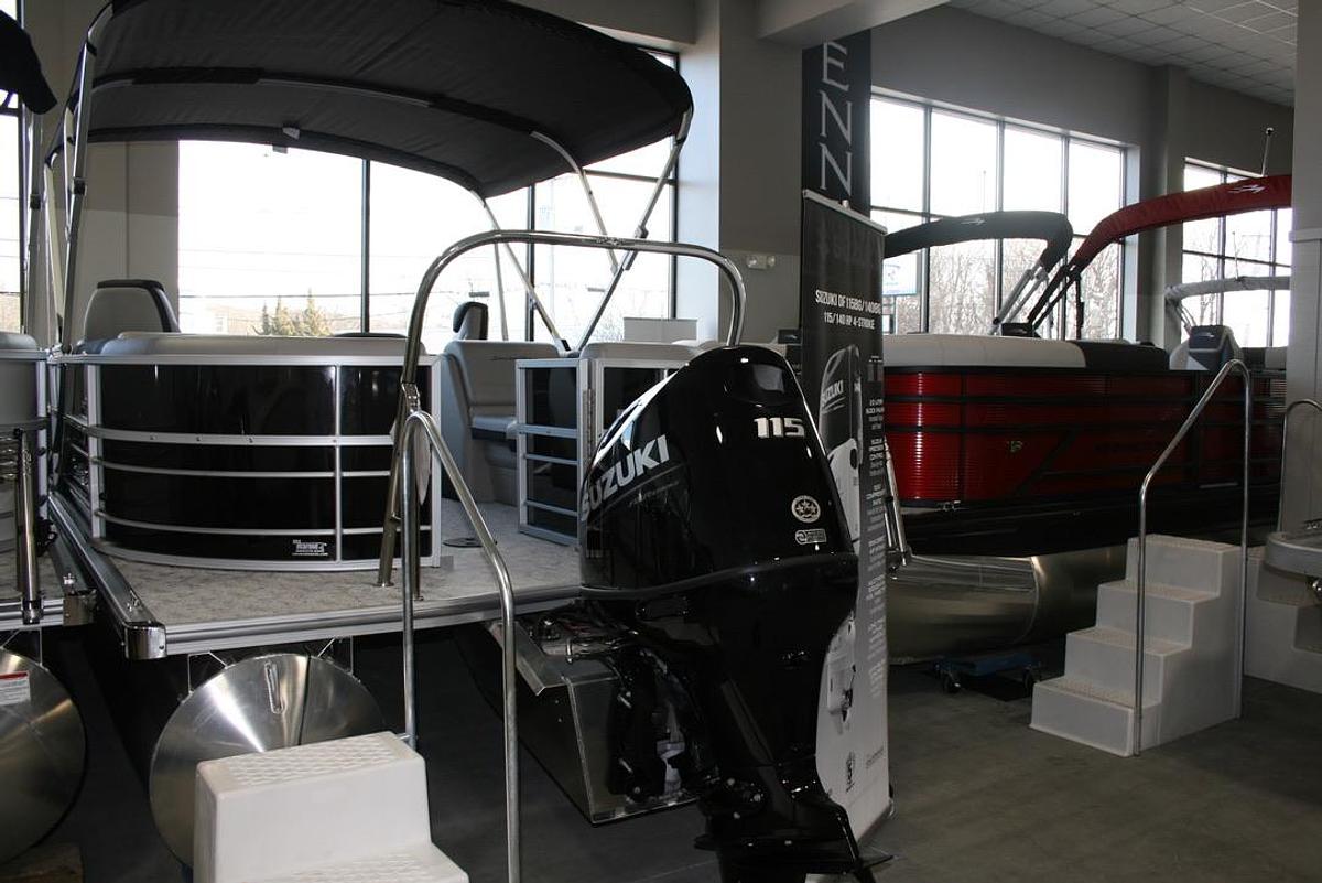 2026 South Bay 222RS LE Rear Seating 25"