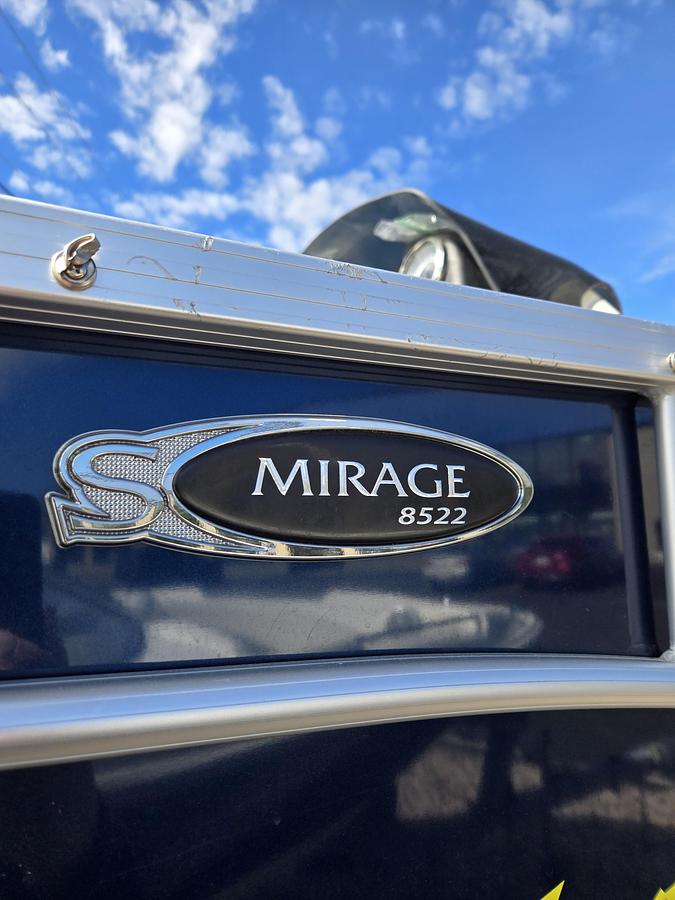 Used 2018 Sylvan 8522 LZ