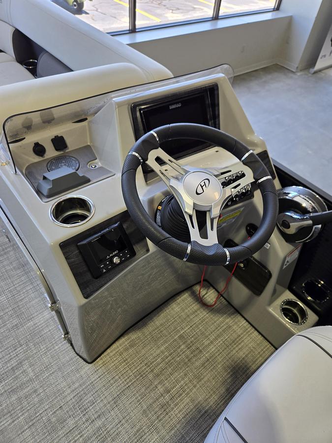 Used 2022 Harris Cruiser 230