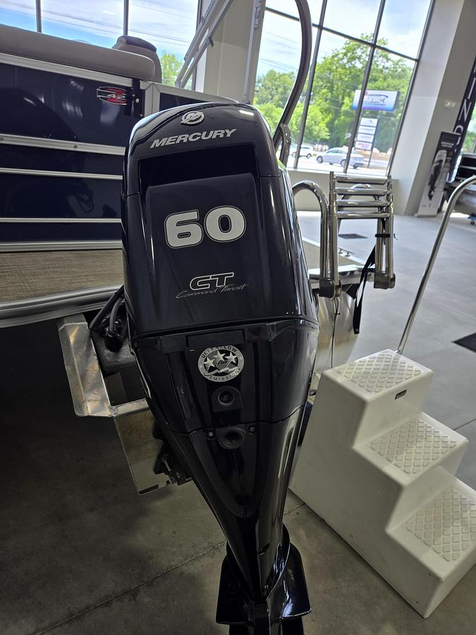 Used 2022 SOUTHBAY 220CR LE