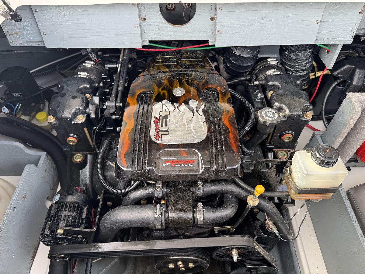 Used 2008 Bayliner 205 