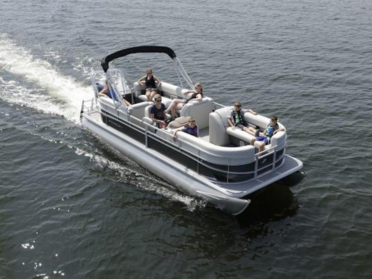 2025 Starcraft Marine LX 22 R