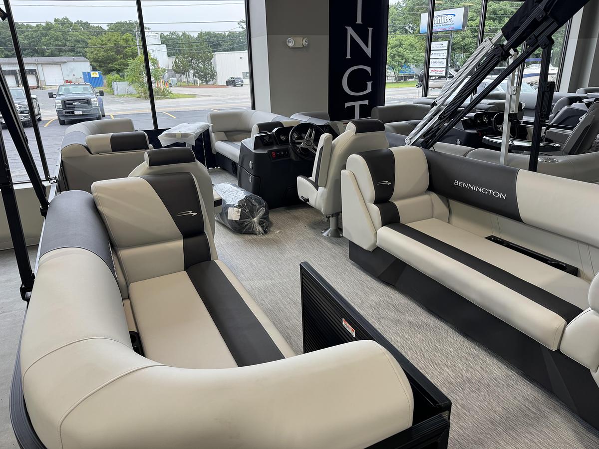 2027 Bennington 22S1SR Tri-Toon W/ Yamaha 150HP