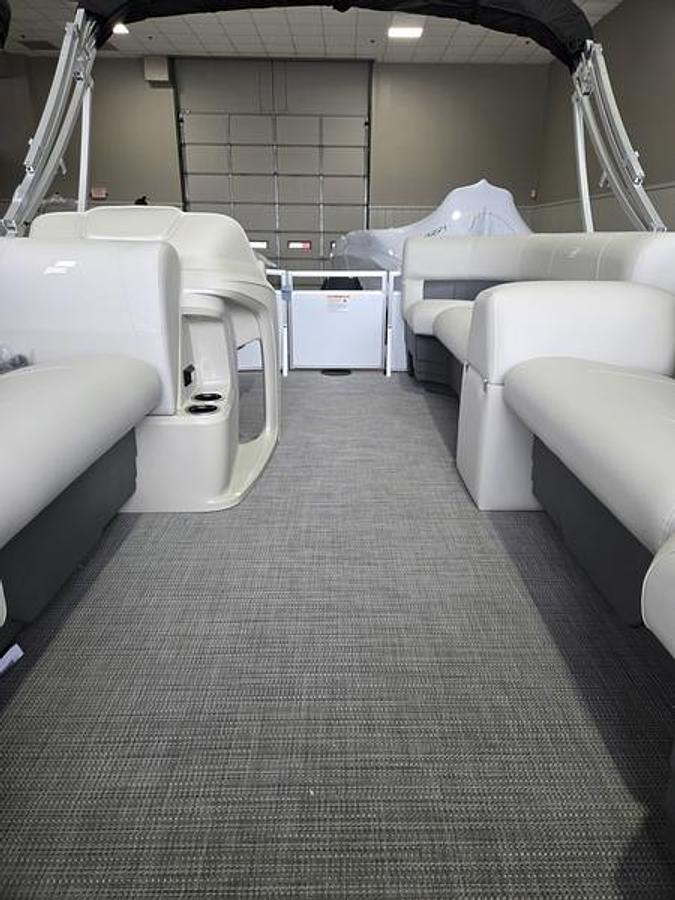 2026 Starcraft Marine LX 16 R