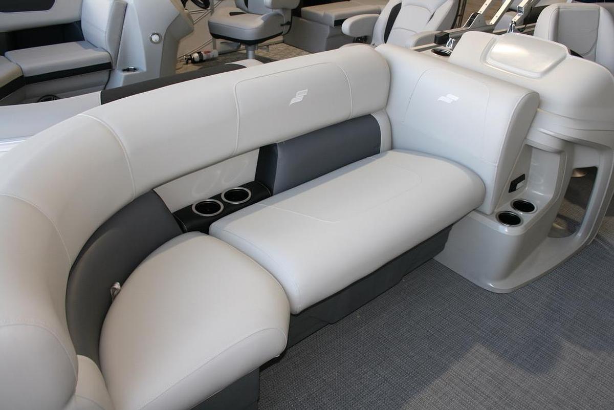 2026 Starcraft Marine LX 18 R