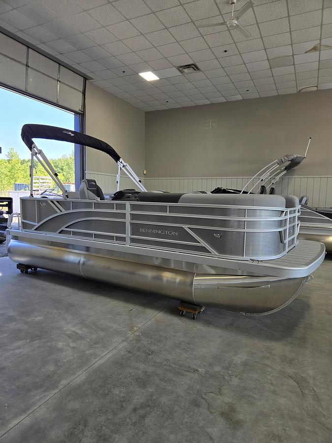 2027 Bennington 188S1L W/40HP Yamaha