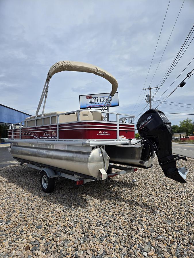 Used 2021 Sun Tracker 21' Fishin Barge