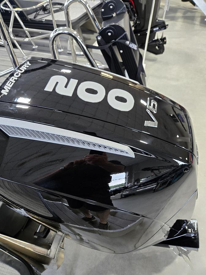 2027 Harris Cruiser 230 SLDH Tri-Toon W/Mercury 200HP