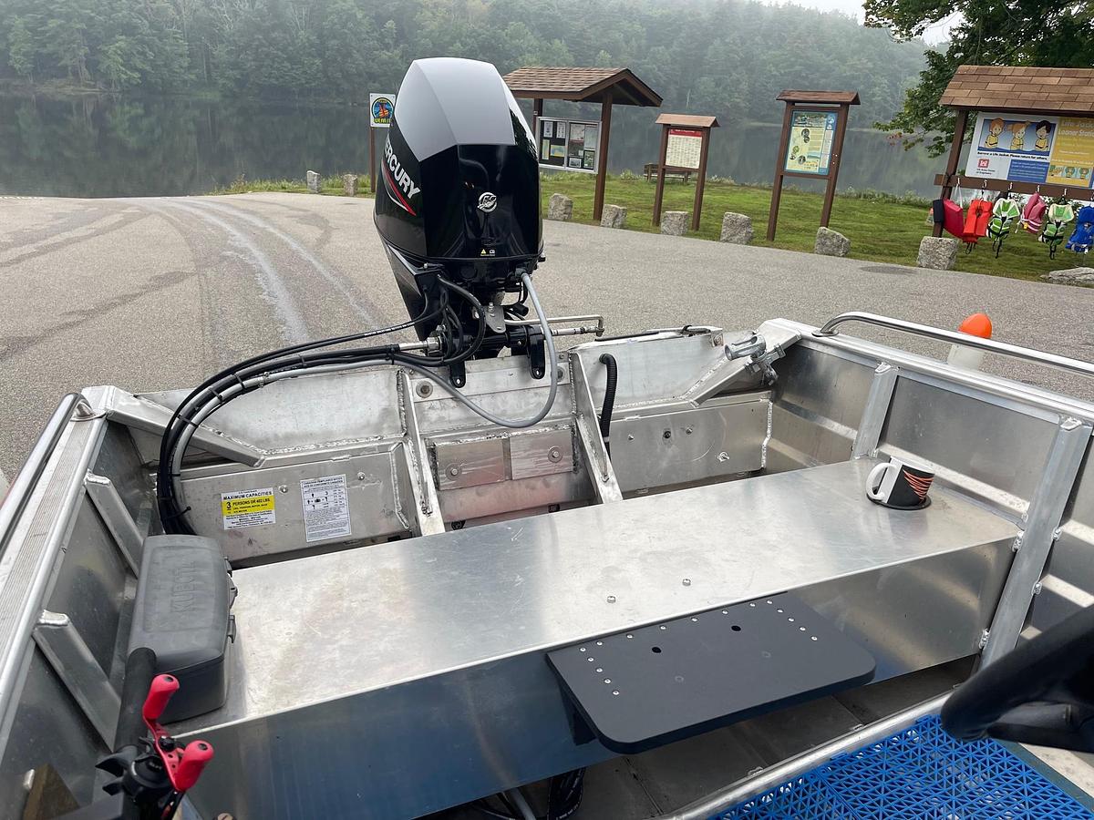 Used 2019 Marlon UV-14 console fish