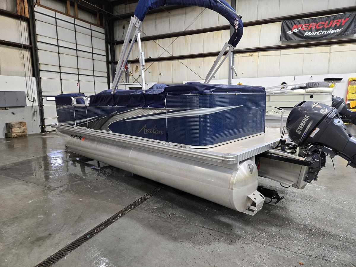 Used 2018 Avalon 1880CR