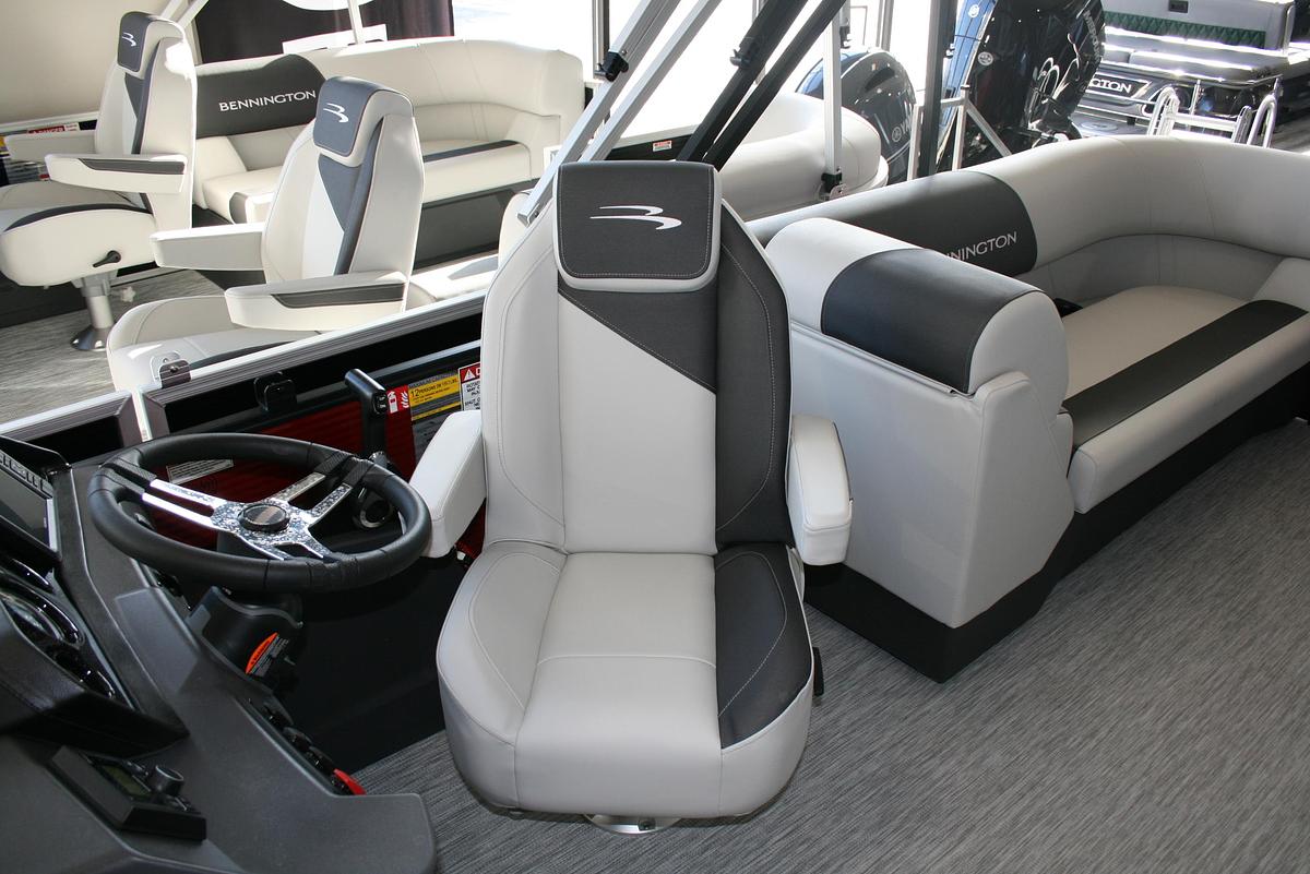 2026 Bennington 22SSRSE