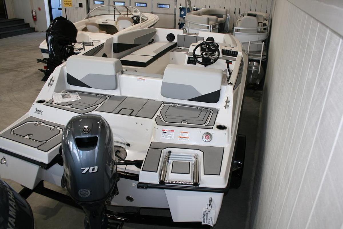 2025 Starcraft Marine SV OB SV 16 OB