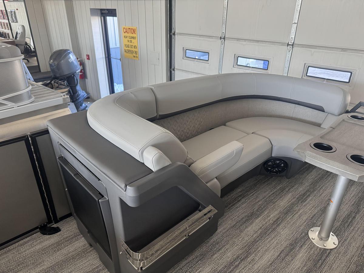 2026 Bennington 22MSBSE