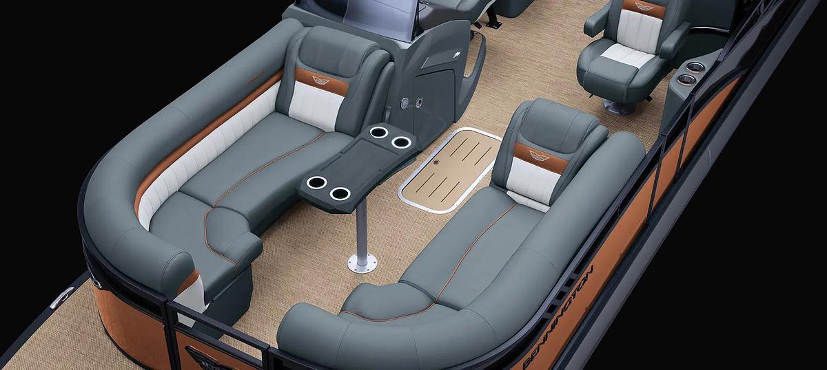 2026 Bennington LX Sport Line